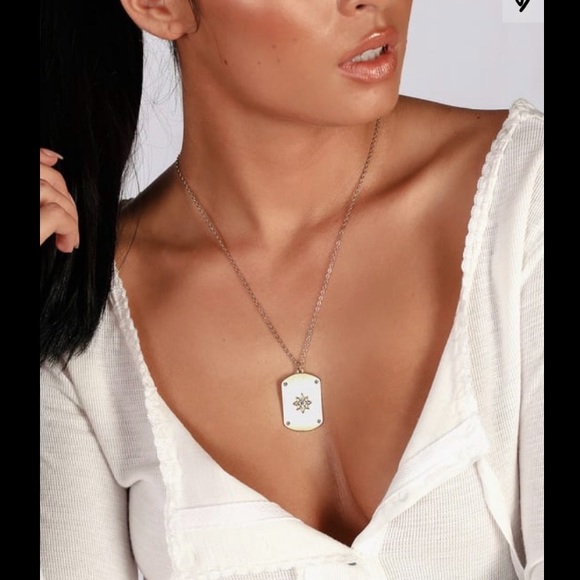 Lulus Jewelry - Born a Star Gold Pendant Necklace